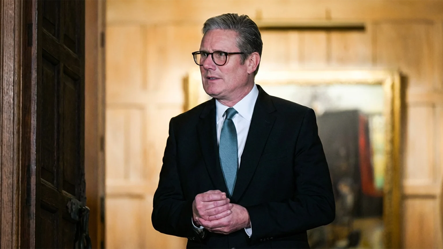 Keir Starmer Announces Departure as Labour Leader and Sets Out Leadership Transition Plan